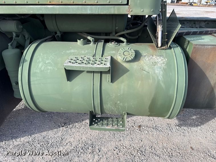 image for item DW5205 2011 AM General M916 semi truck