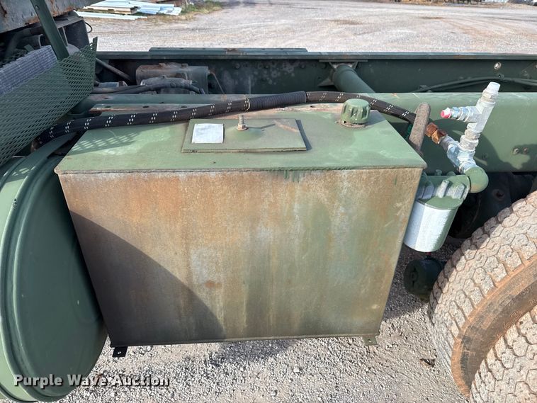 image for item DW5205 2011 AM General M916 semi truck