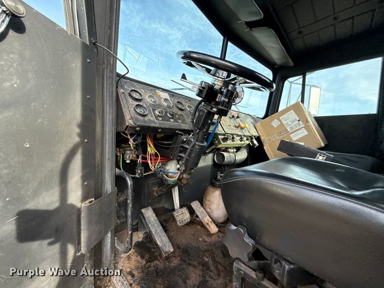 image for item DW5205 2011 AM General M916 semi truck