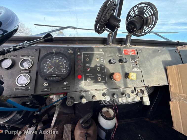 image for item DW5205 2011 AM General M916 semi truck