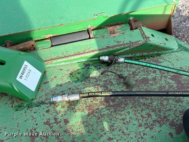 image for item DW5206 John Deere CX15 batwing rotary mower