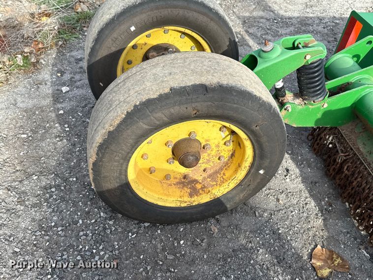 image for item DW5206 John Deere CX15 batwing rotary mower