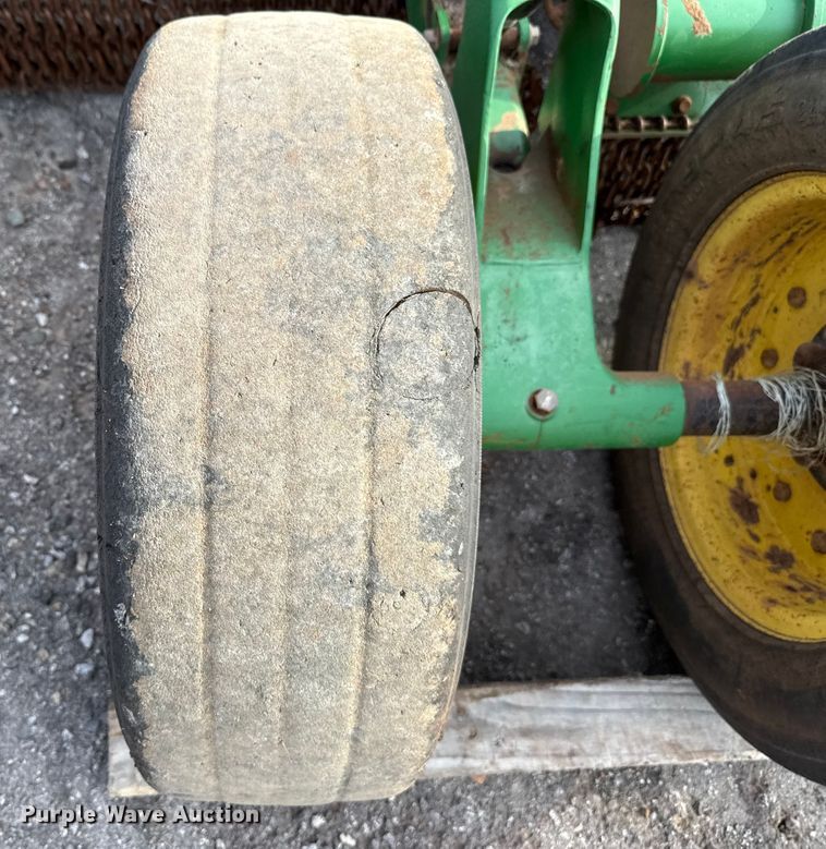 image for item DW5206 John Deere CX15 batwing rotary mower