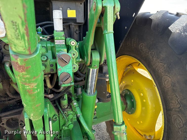 image for item DW5207 2016 John Deere 6110M MFWD tractor