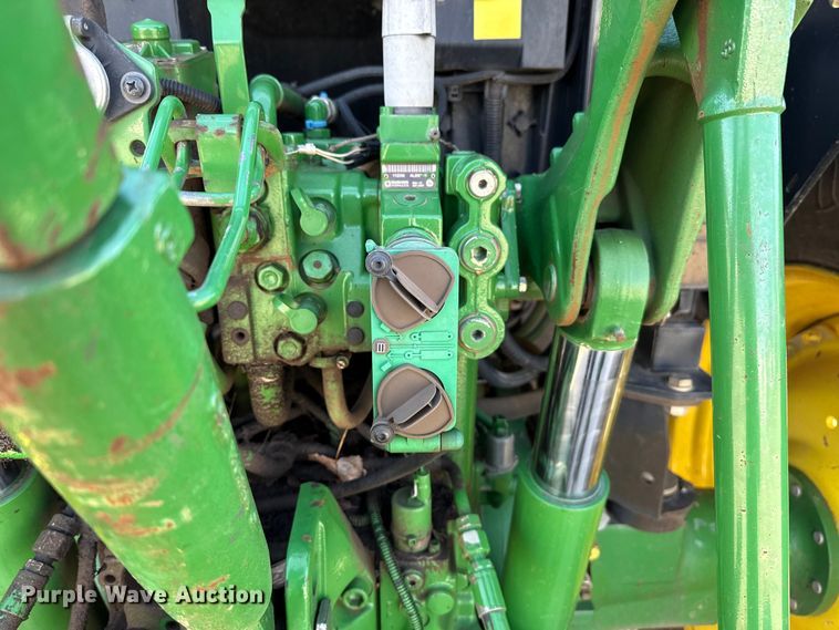 image for item DW5207 2016 John Deere 6110M MFWD tractor