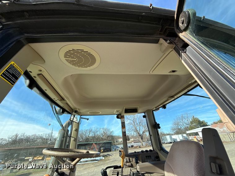 image for item DW5207 2016 John Deere 6110M MFWD tractor