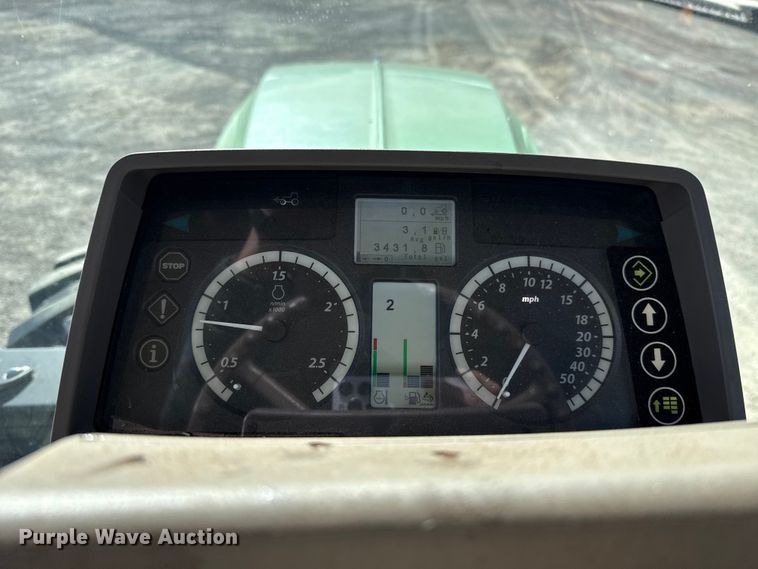 image for item DW5207 2016 John Deere 6110M MFWD tractor