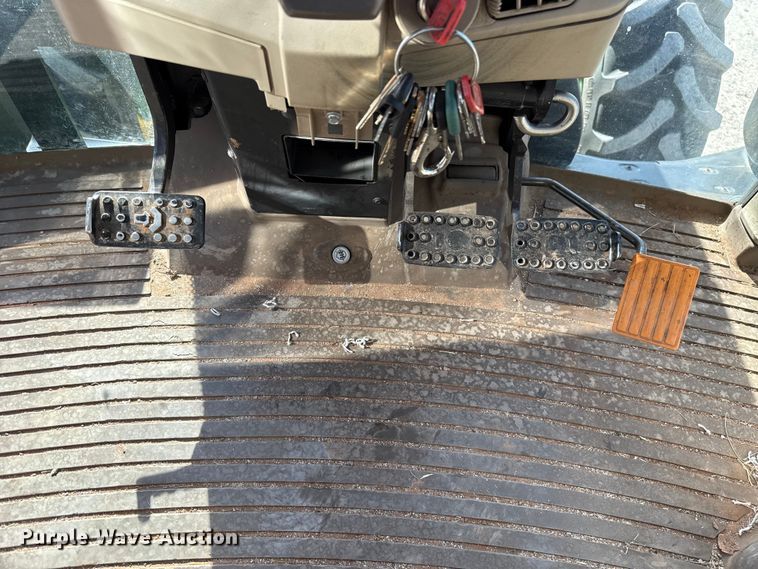 image for item DW5207 2016 John Deere 6110M MFWD tractor