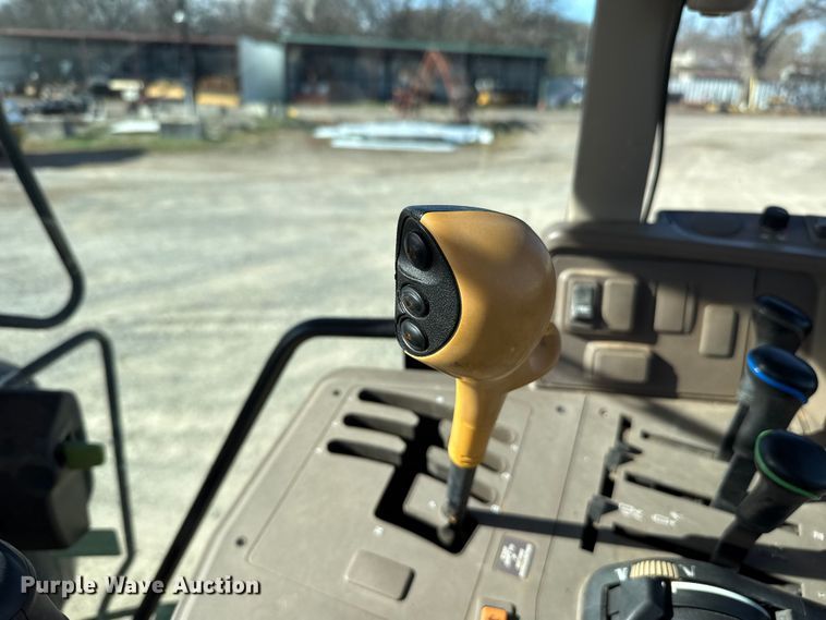 image for item DW5207 2016 John Deere 6110M MFWD tractor