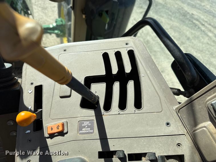 image for item DW5207 2016 John Deere 6110M MFWD tractor