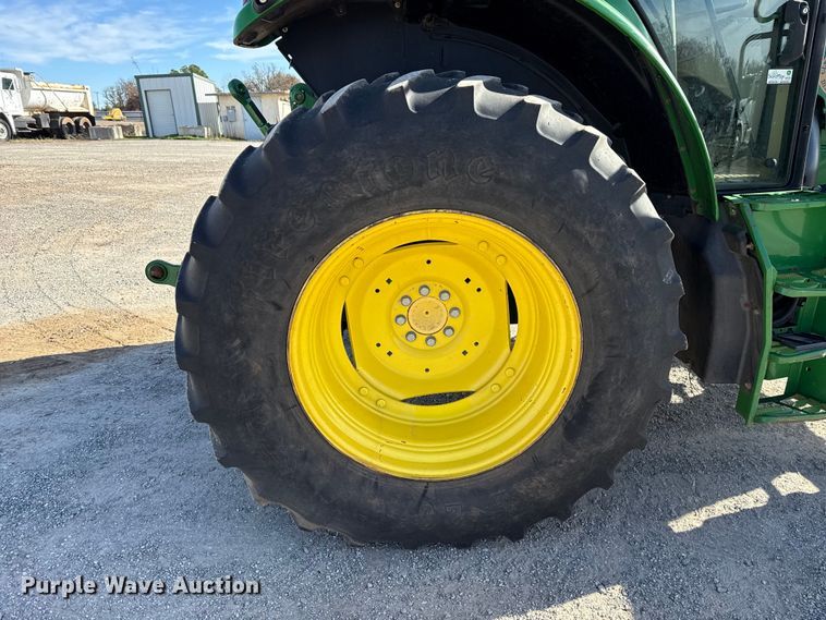 image for item DW5207 2016 John Deere 6110M MFWD tractor