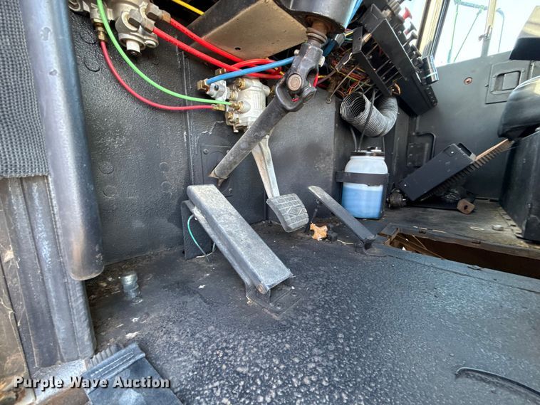 image for item DW5208 1974 AM General M916 semi truck