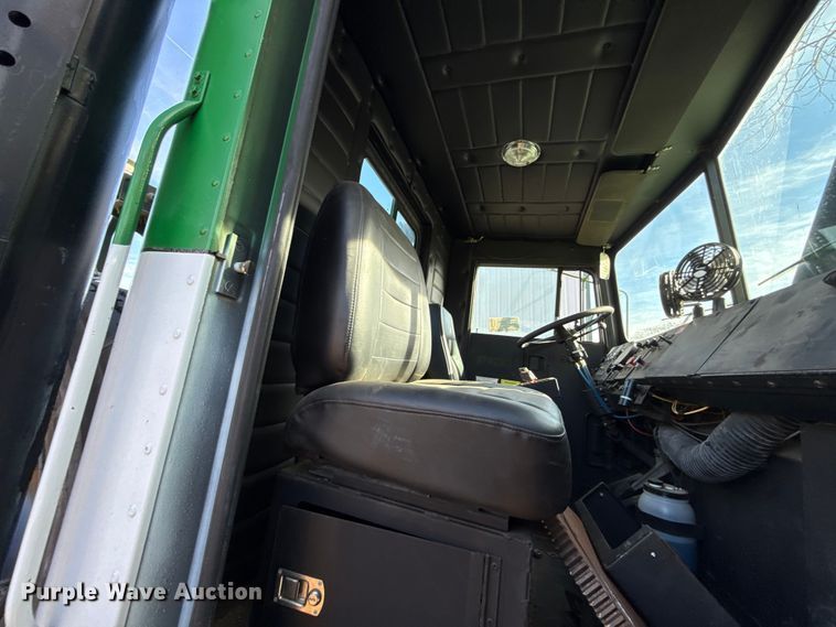 image for item DW5208 1974 AM General M916 semi truck