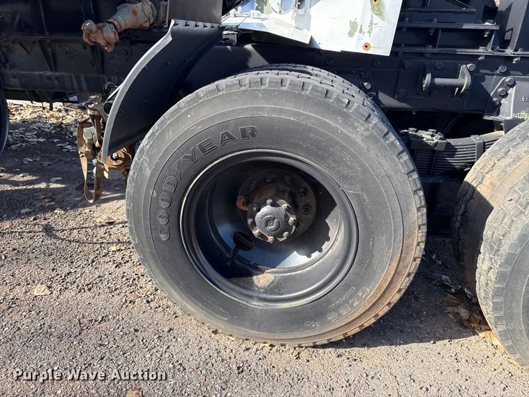 image for item DW5208 1974 AM General M916 semi truck