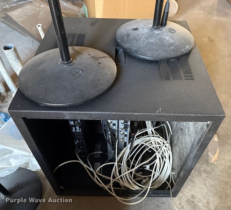 image for item DW5218 Atlas Sound FAP82T speakers