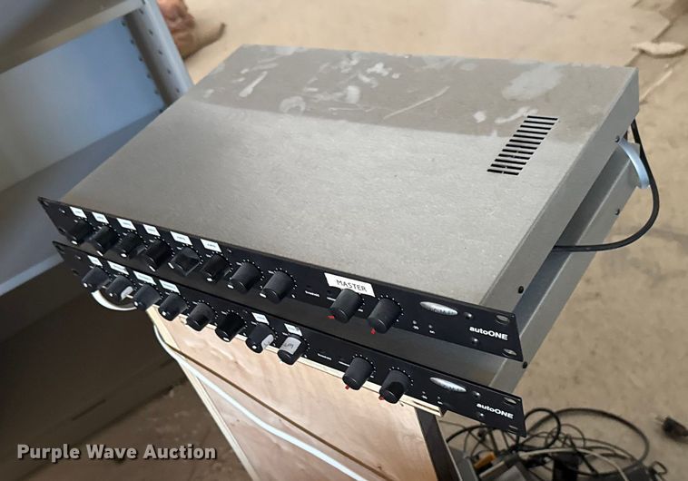 image for item DW5218 Atlas Sound FAP82T speakers