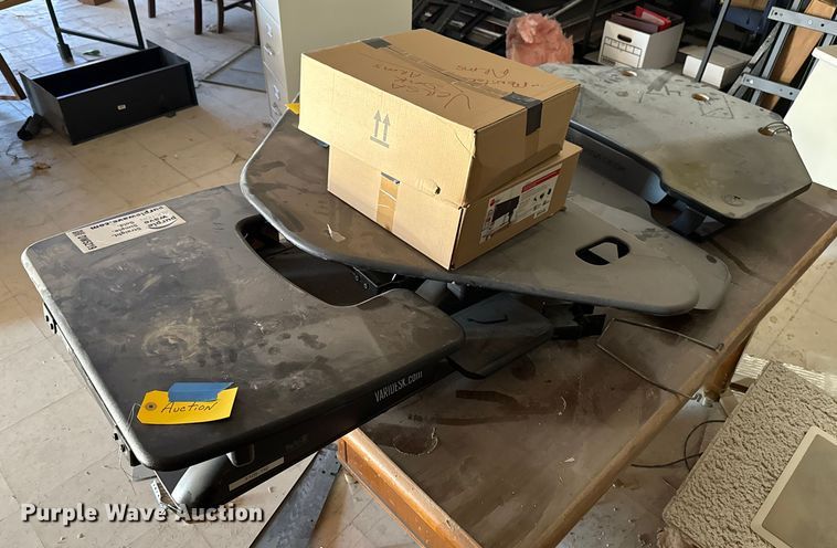 image for item DW5219 Office furniture