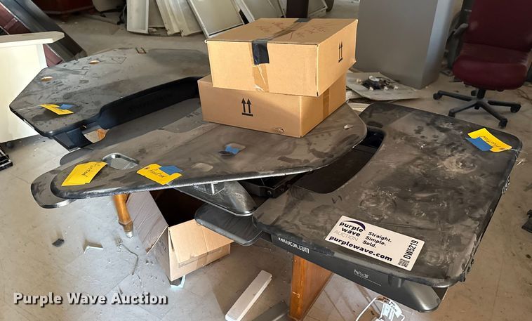 image for item DW5219 Office furniture