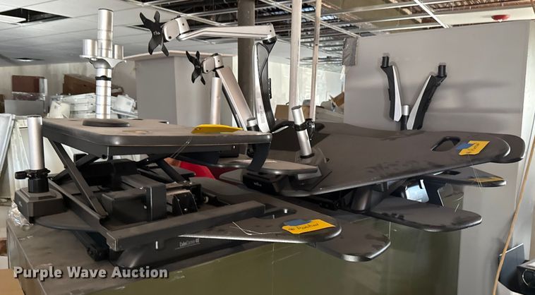 image for item DW5219 Office furniture