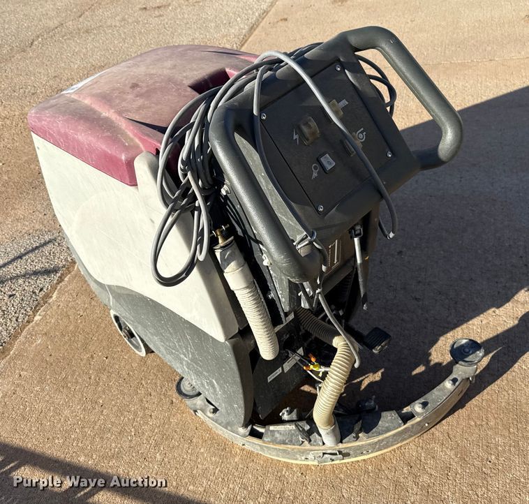 image for item DW5220 Minuteman MC20003QP floor scrubber