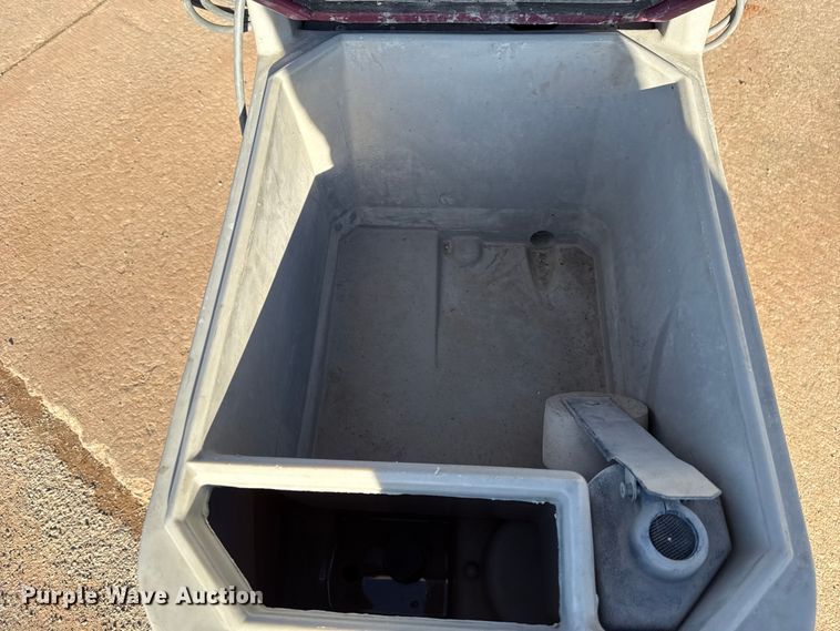 image for item DW5220 Minuteman MC20003QP floor scrubber