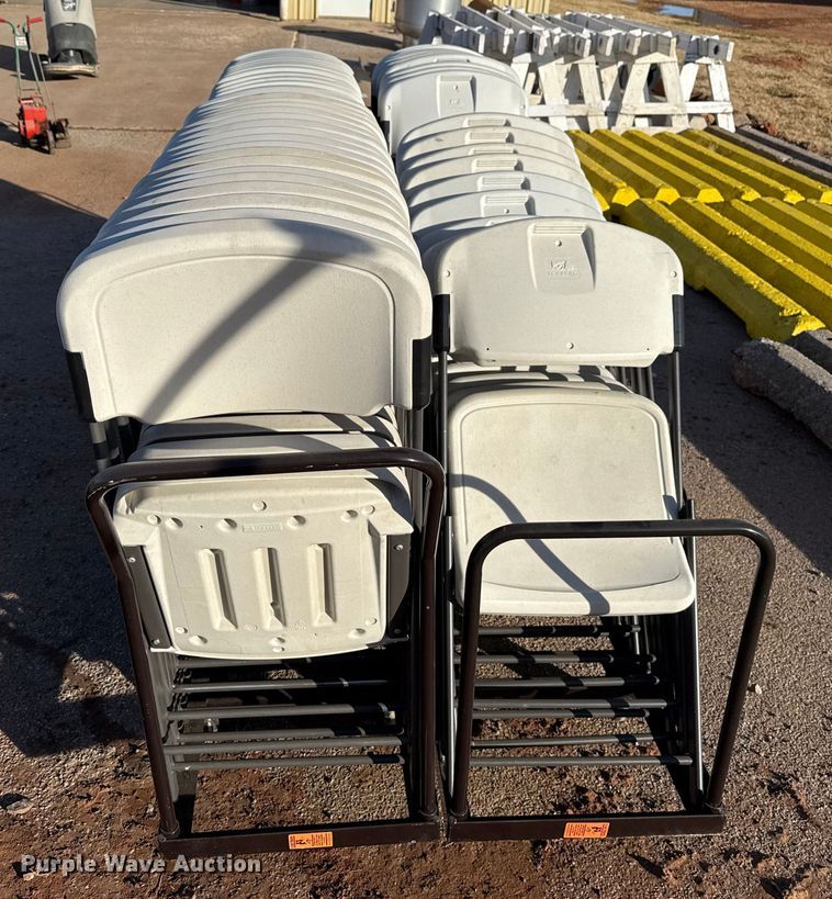 image for item DW5223 (55) folding chairs