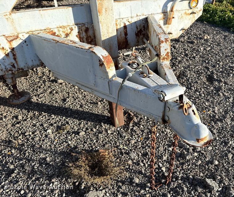 image for item DW5226 Portable bleacher