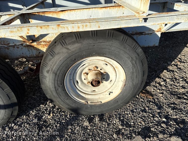 image for item DW5226 Portable bleacher