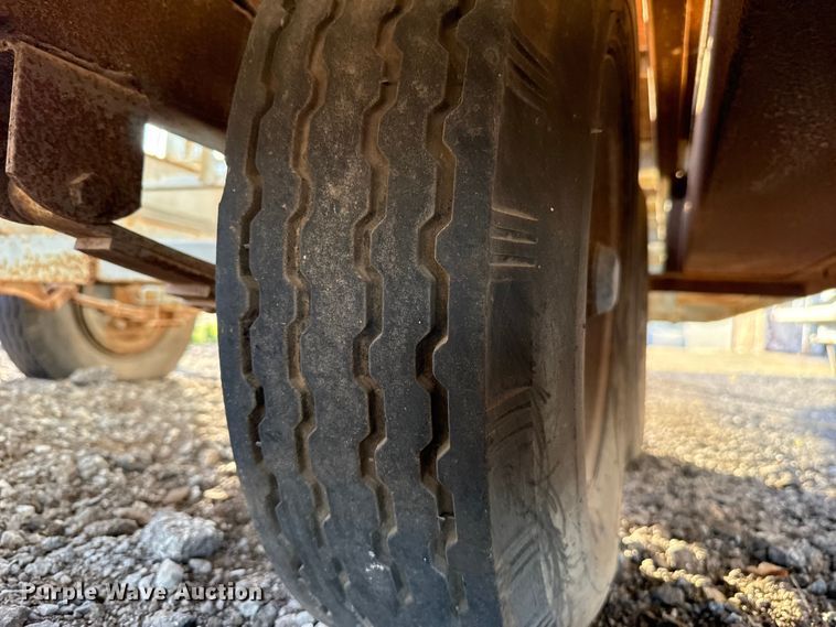 image for item DW5226 Portable bleacher