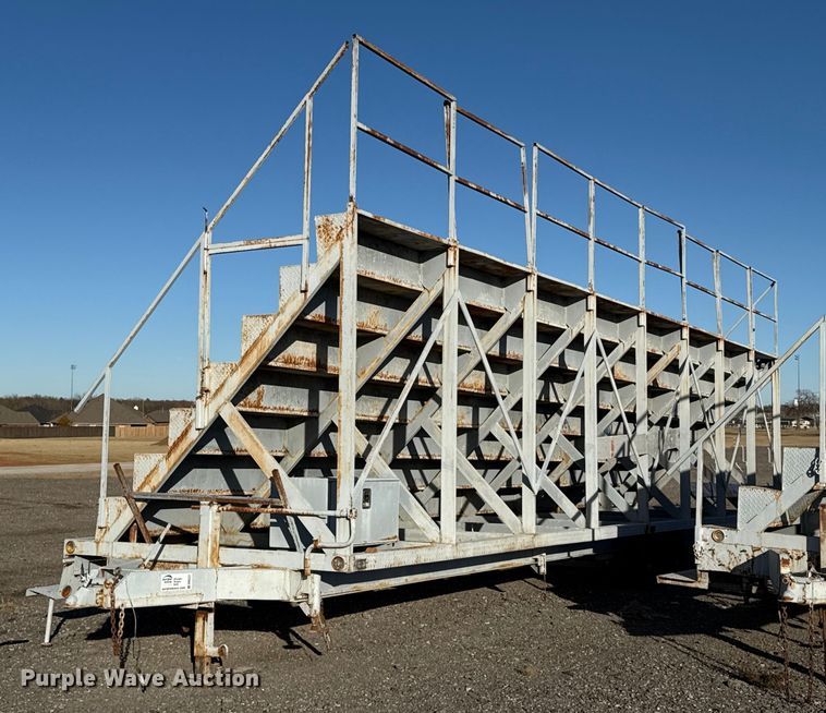 image for item DW5227 Portable bleacher