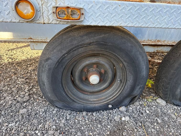 image for item DW5227 Portable bleacher