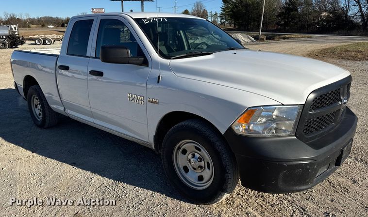 image for item DW6712 2017 RAM 1500 Ext. Cab pickup truck