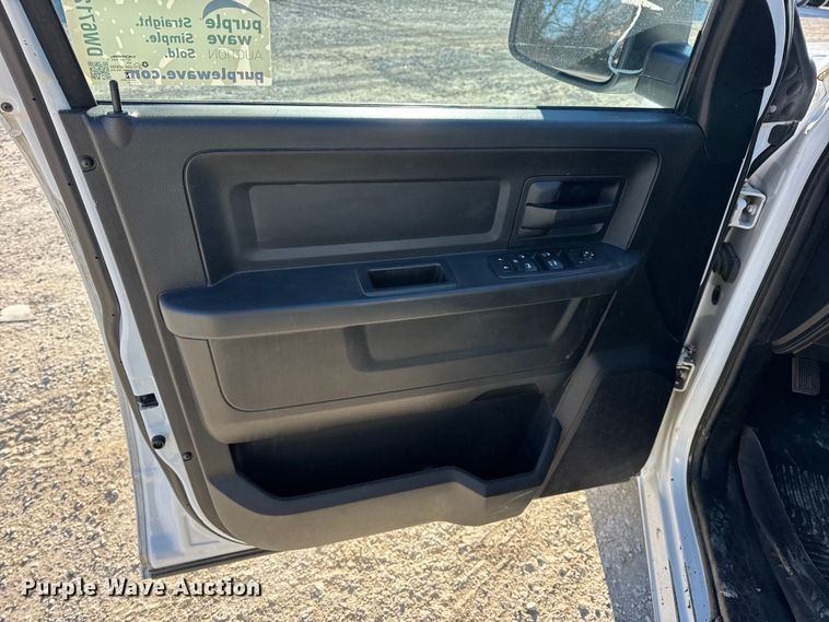 image for item DW6712 2017 RAM 1500 Ext. Cab pickup truck