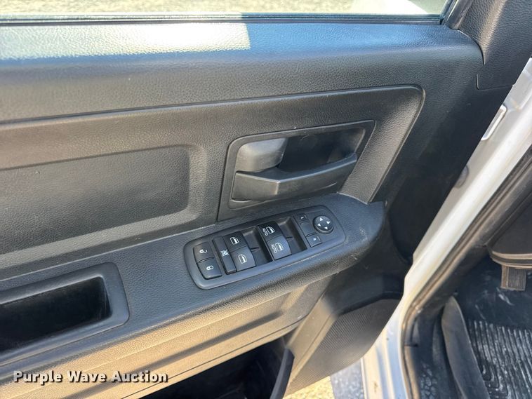 image for item DW6712 2017 RAM 1500 Ext. Cab pickup truck