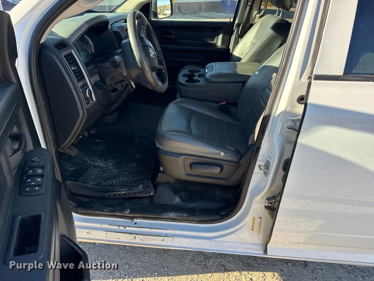 image for item DW6712 2017 RAM 1500 Ext. Cab pickup truck