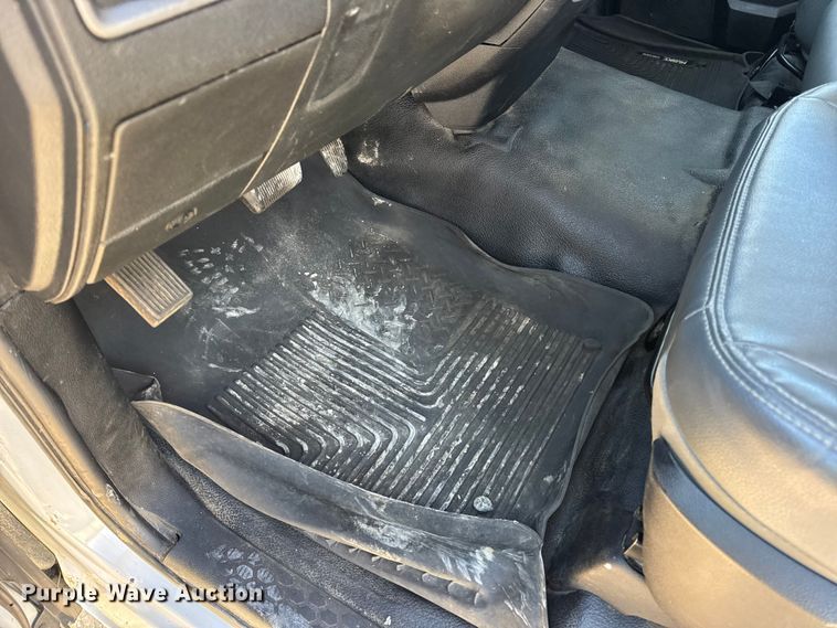 image for item DW6712 2017 RAM 1500 Ext. Cab pickup truck