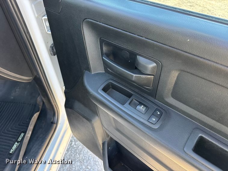 image for item DW6712 2017 RAM 1500 Ext. Cab pickup truck