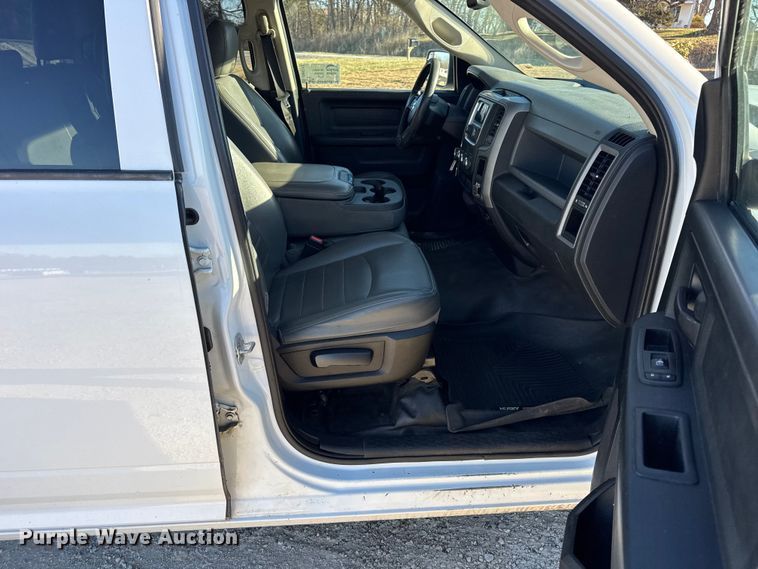 image for item DW6712 2017 RAM 1500 Ext. Cab pickup truck