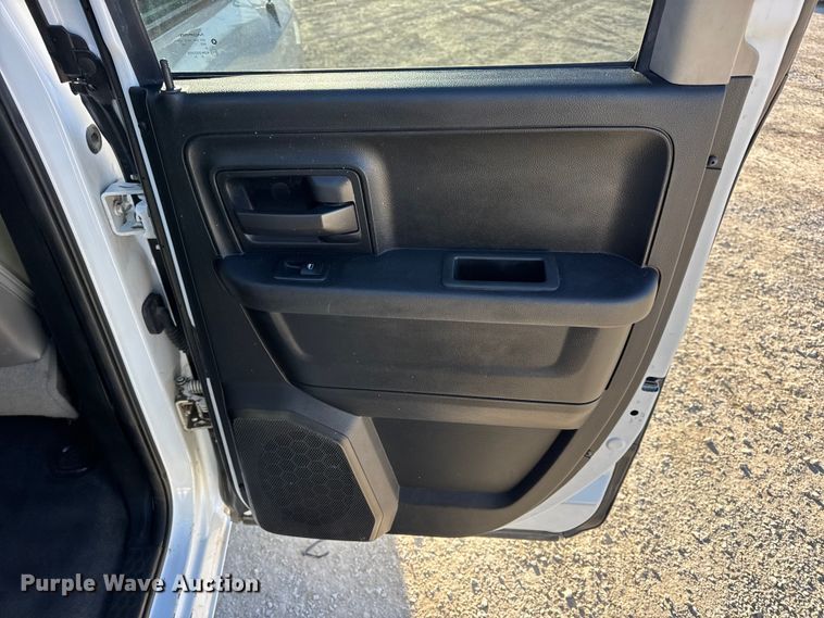 image for item DW6712 2017 RAM 1500 Ext. Cab pickup truck