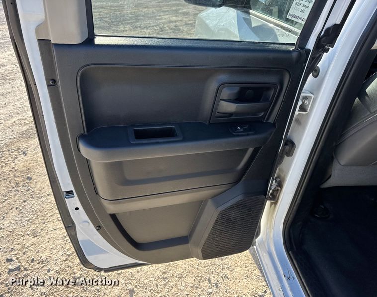 image for item DW6712 2017 RAM 1500 Ext. Cab pickup truck