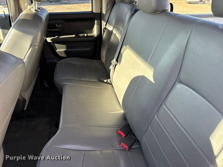 image for item DW6712 2017 RAM 1500 Ext. Cab pickup truck