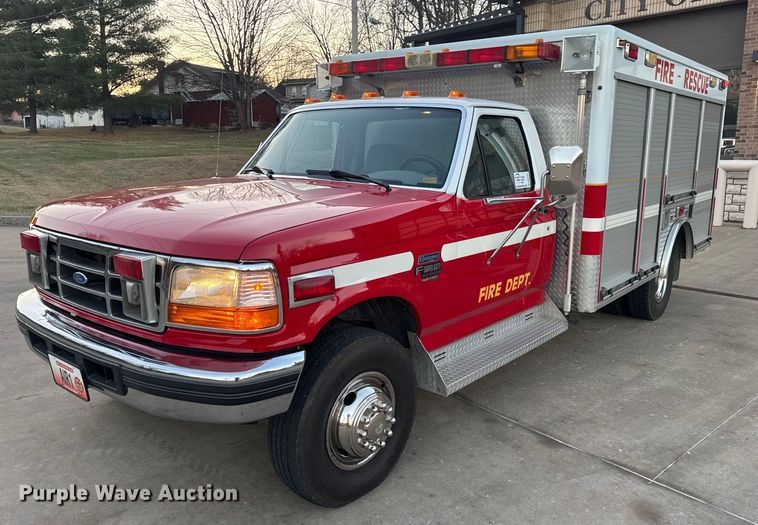 image for item DW6741 1997 Ford F450 Super Duty rescue vehicle