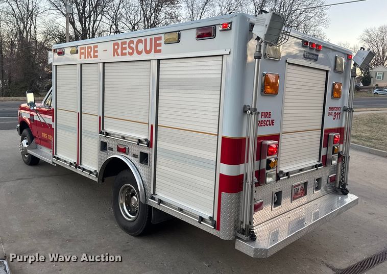 image for item DW6741 1997 Ford F450 Super Duty rescue vehicle