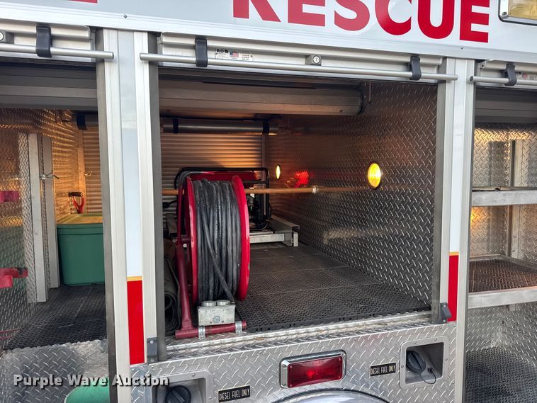 image for item DW6741 1997 Ford F450 Super Duty rescue vehicle