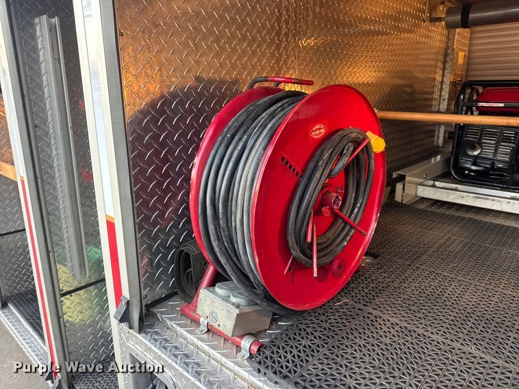 image for item DW6741 1997 Ford F450 Super Duty rescue vehicle