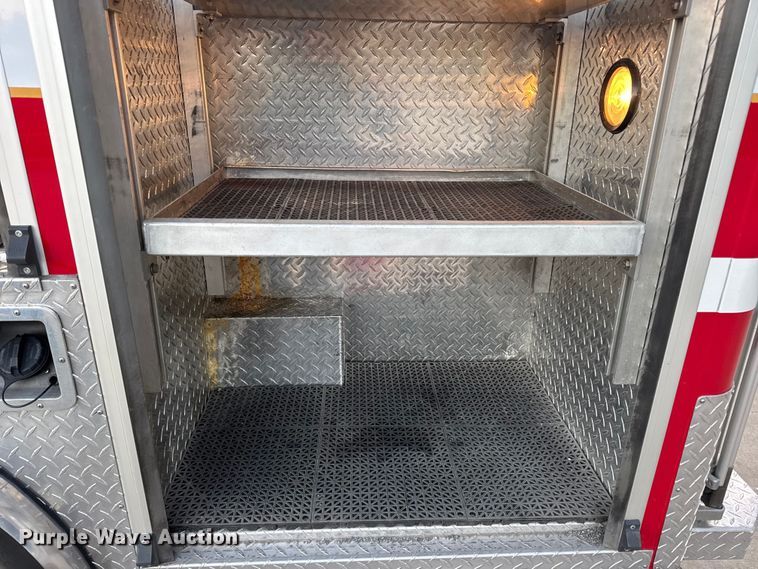 image for item DW6741 1997 Ford F450 Super Duty rescue vehicle