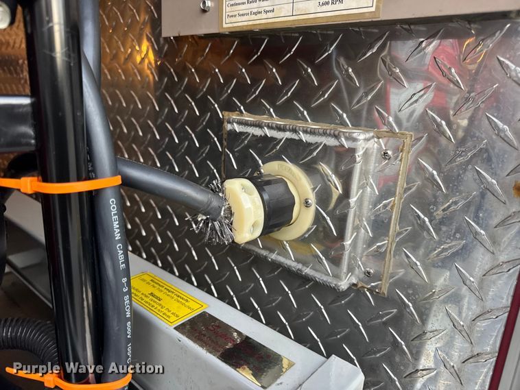 image for item DW6741 1997 Ford F450 Super Duty rescue vehicle