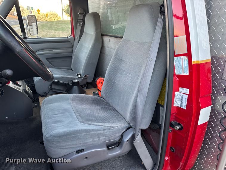 image for item DW6741 1997 Ford F450 Super Duty rescue vehicle