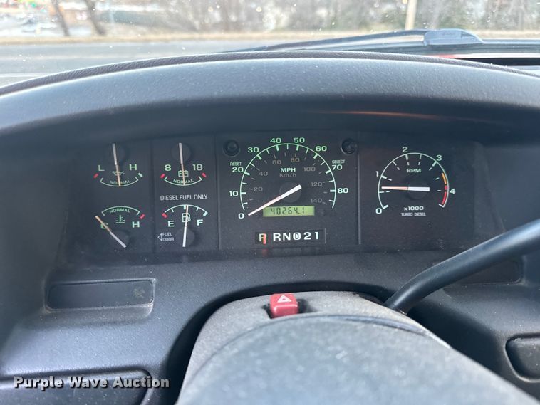 image for item DW6741 1997 Ford F450 Super Duty rescue vehicle