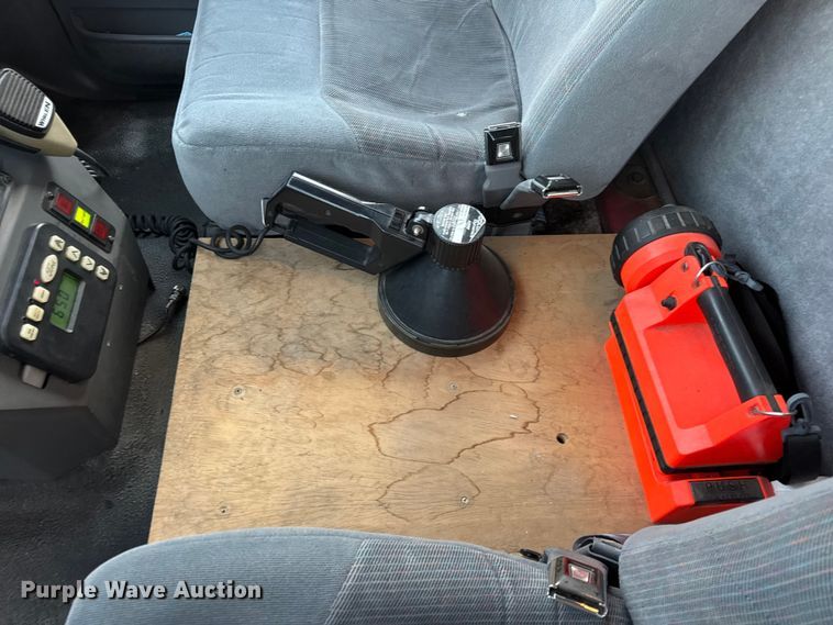 image for item DW6741 1997 Ford F450 Super Duty rescue vehicle